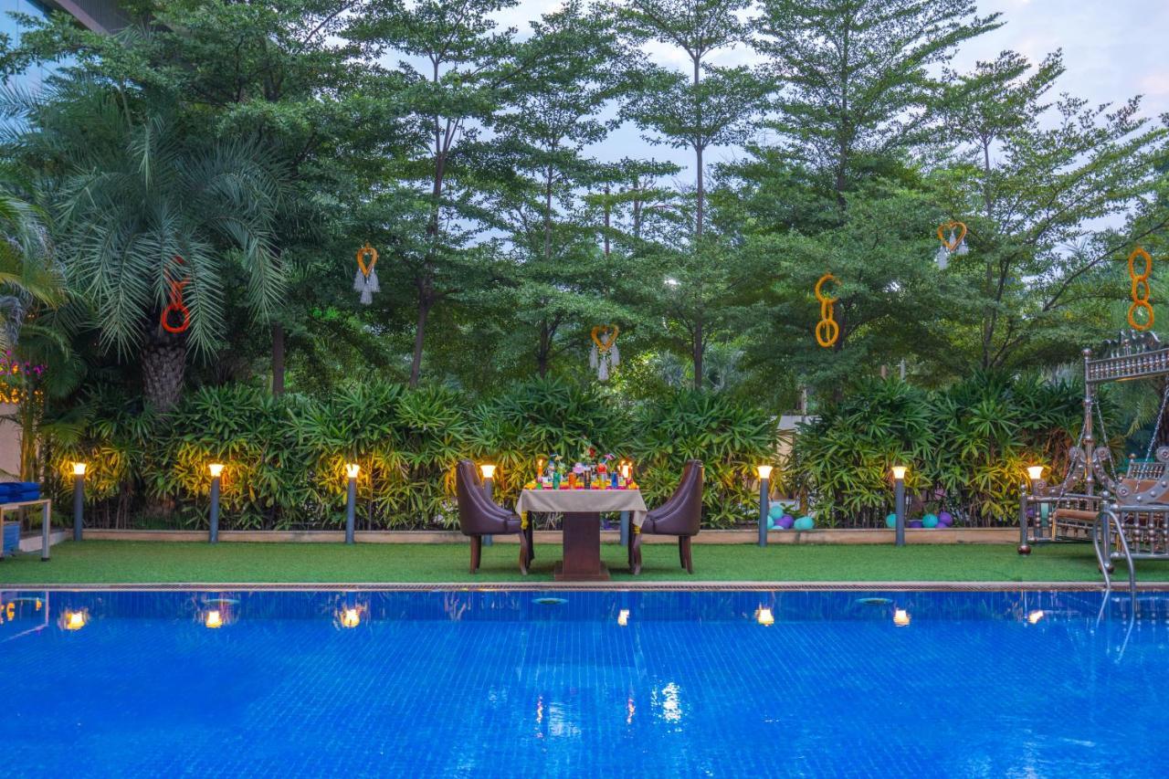Jalashray Resort Nadiād Exterior foto
